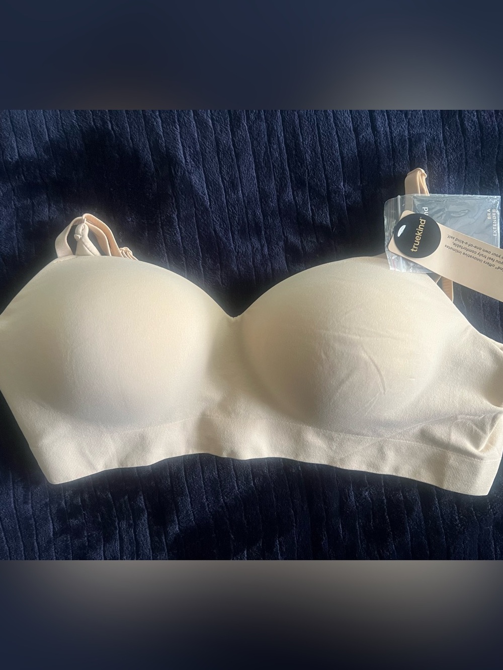 Truekind Strapless Seamless Nude Bra with Light Support
